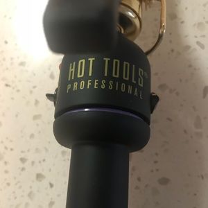 Hot Tools Curling Iron